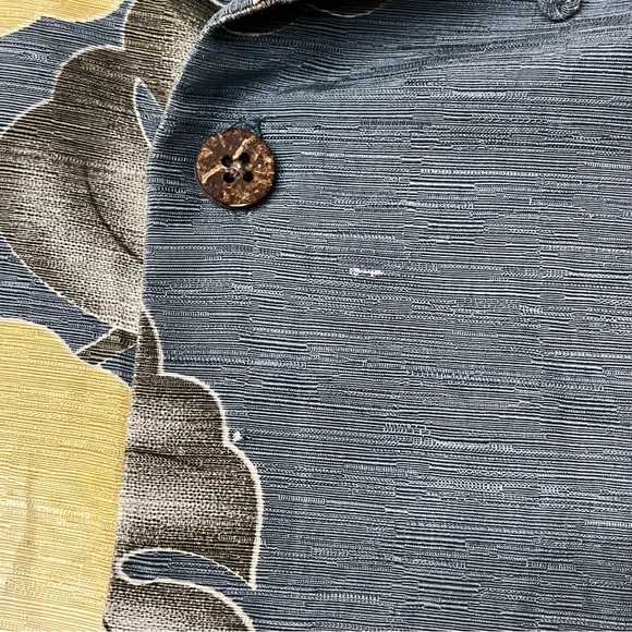 Vintage Tommy Bahama 100% Silk Hawaiian Floral Button Up Short Sleeve Shirt  L - Picture 8 of 13